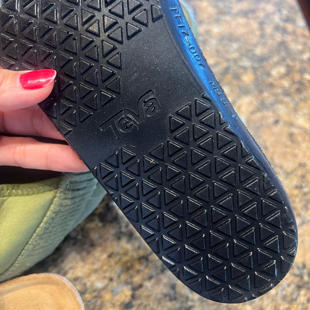 Teva - Picture 10 of 10